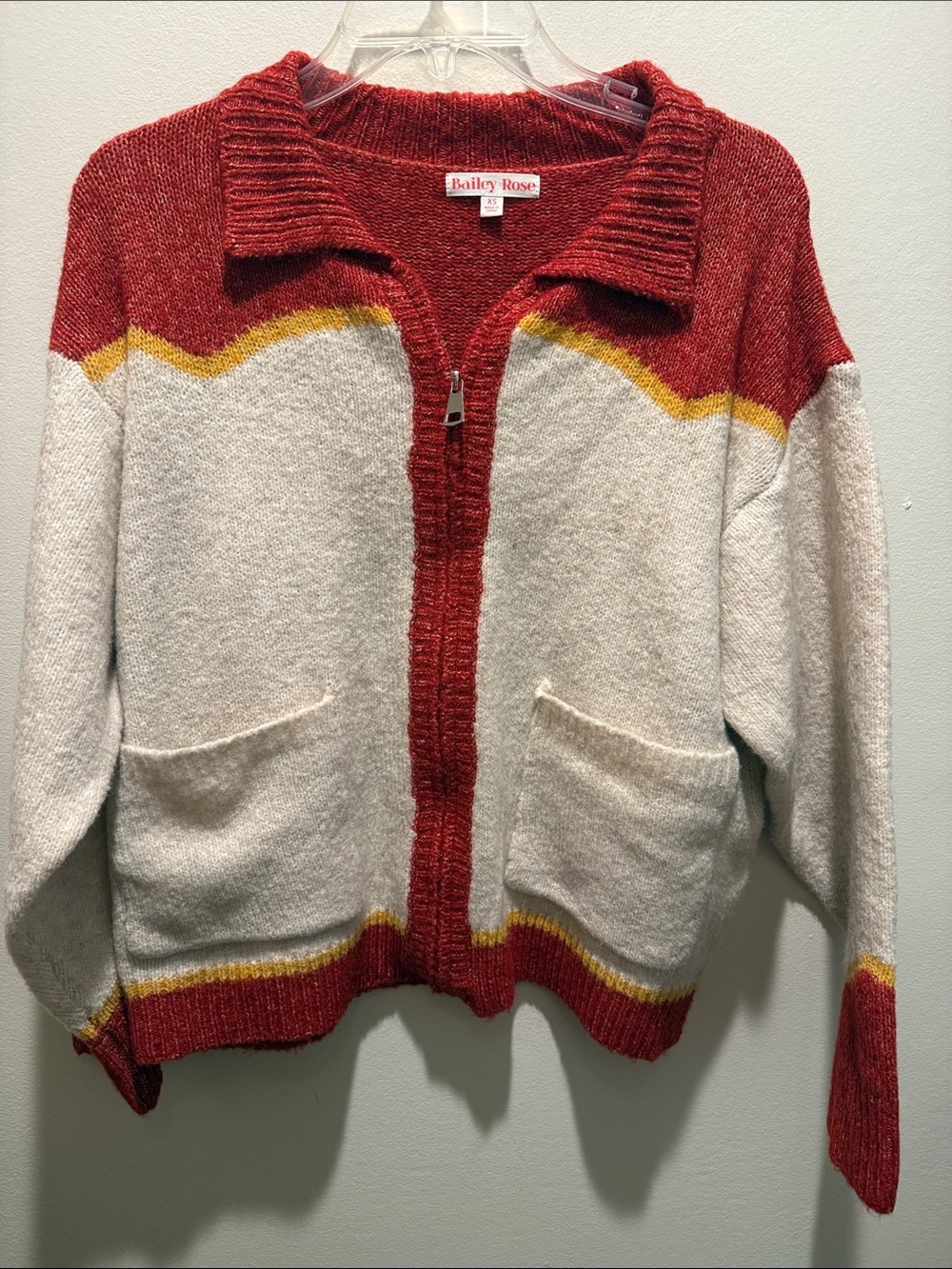 Women’s XSmall Bailey Rose Western Red & Cream Zip-Front Collared Cardigan.